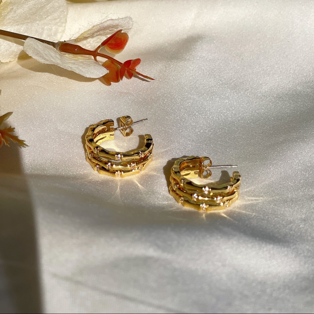 CLOSING SALE! 💕18K Gold Plated Sparky Bamboo Shape Hoop Earrings - Picture 5 of 13